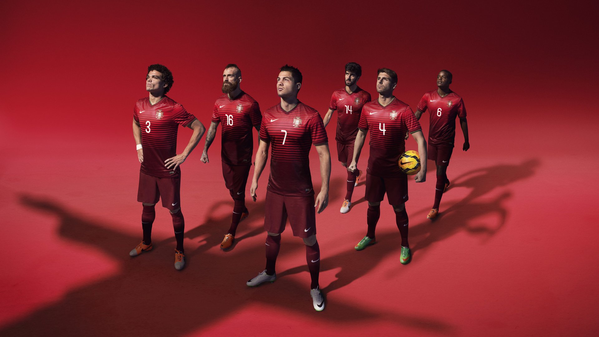 上海队力克猛龙，保罗带动全队节奏，战术智慧铸就胜利