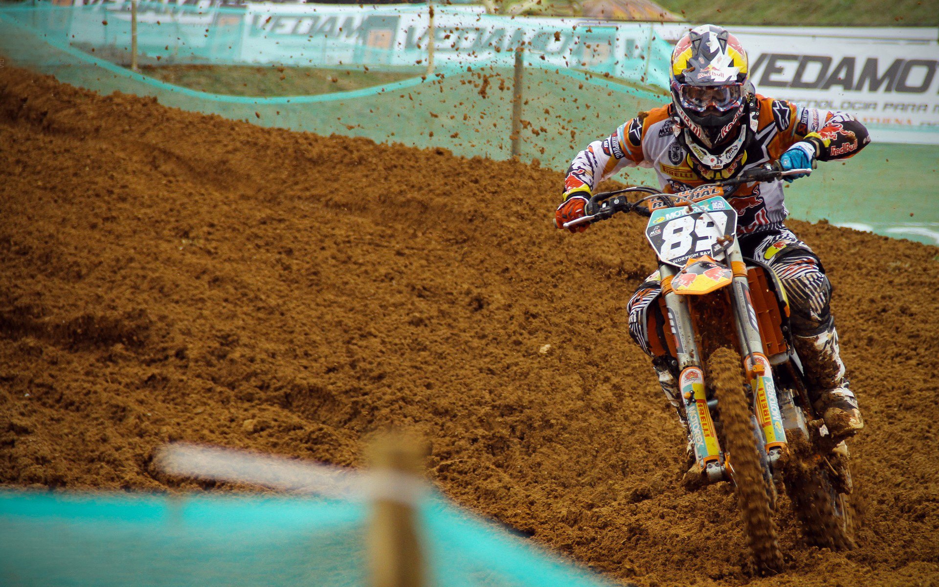 奥斯梅恩单节风暴撕裂皇马,那不勒斯宣告意式足球的逆袭时代